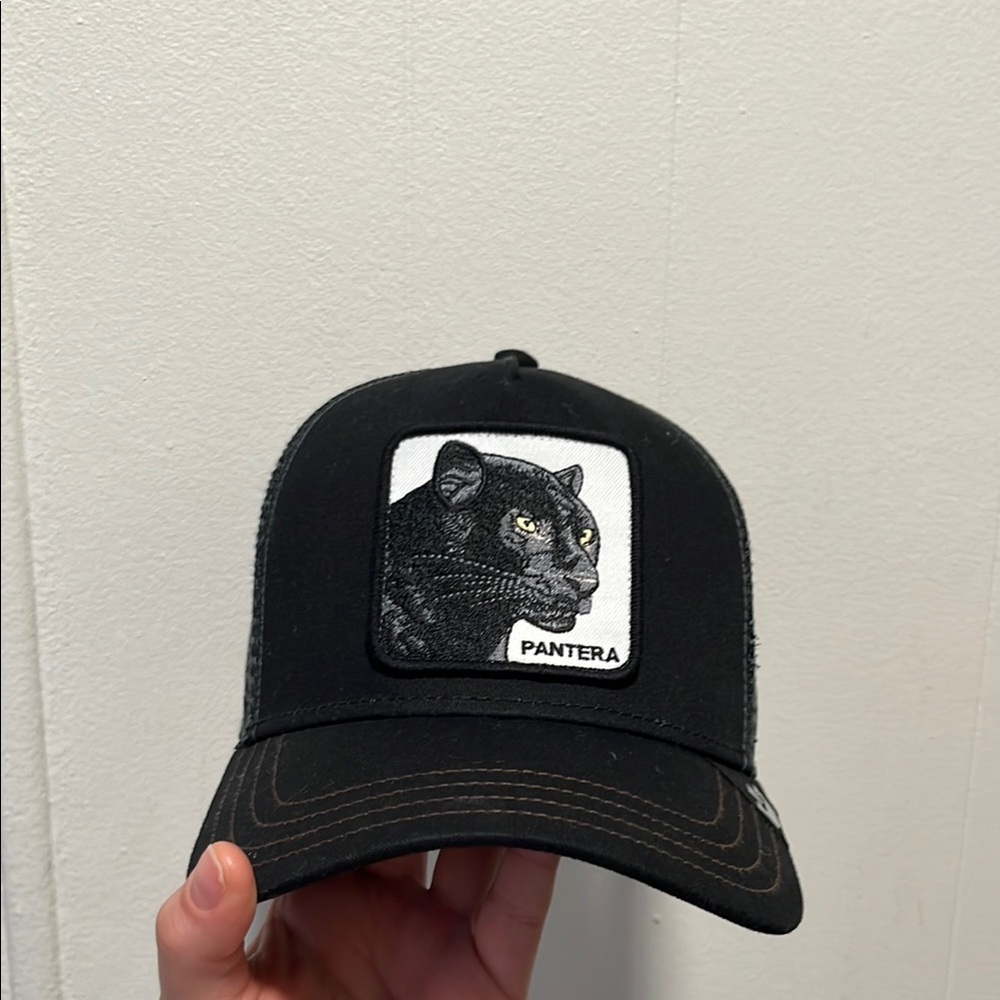 Black Cat Patch Cap - Picture 5 of 6
